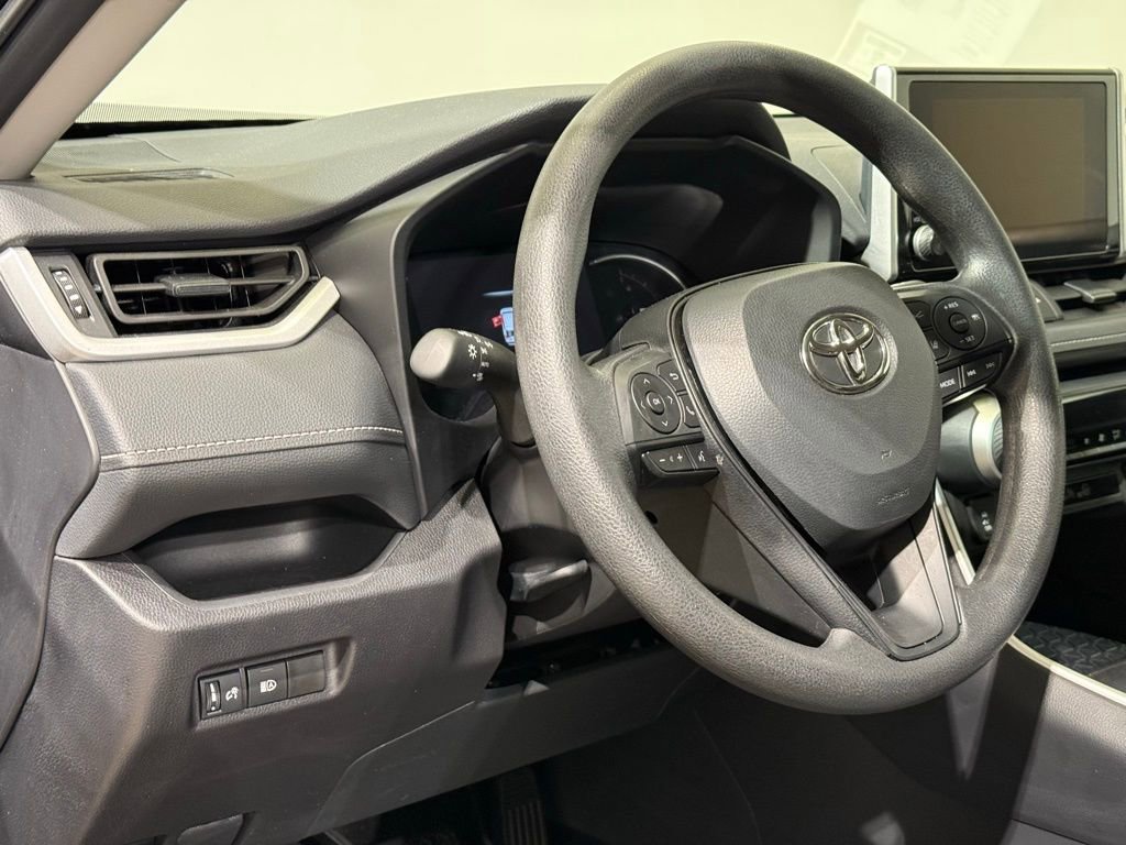 Certified 2025 Toyota RAV4 XLE image 17