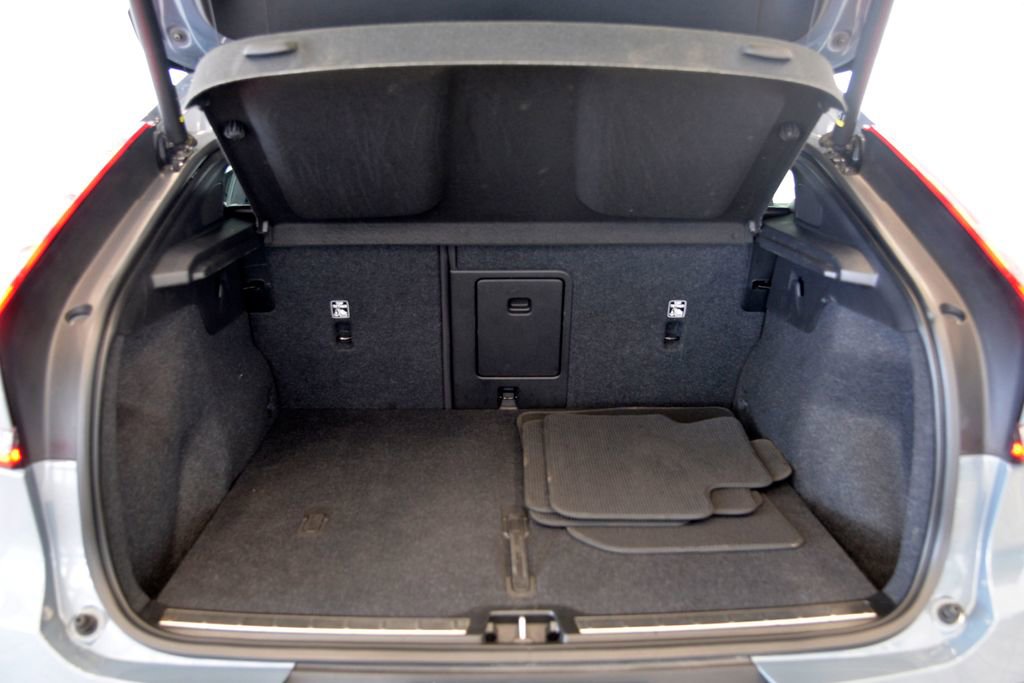 Used 2023 Volvo C40 P8 Recharge Plus image 28