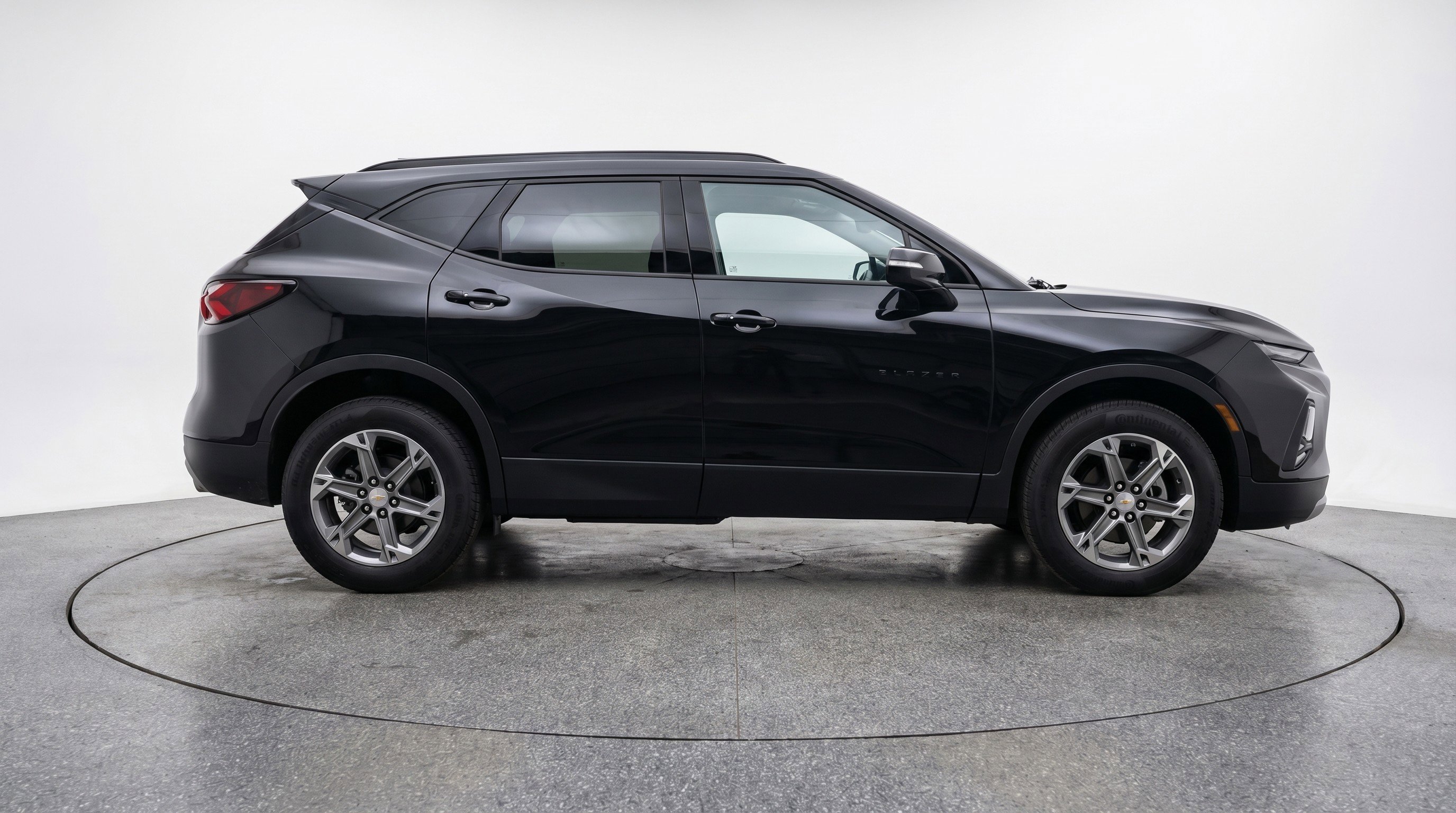 Used 2025 Chevrolet Blazer LT image 11