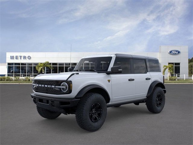 New 2025 Ford Bronco Badlands w/ Sasquatch Package
