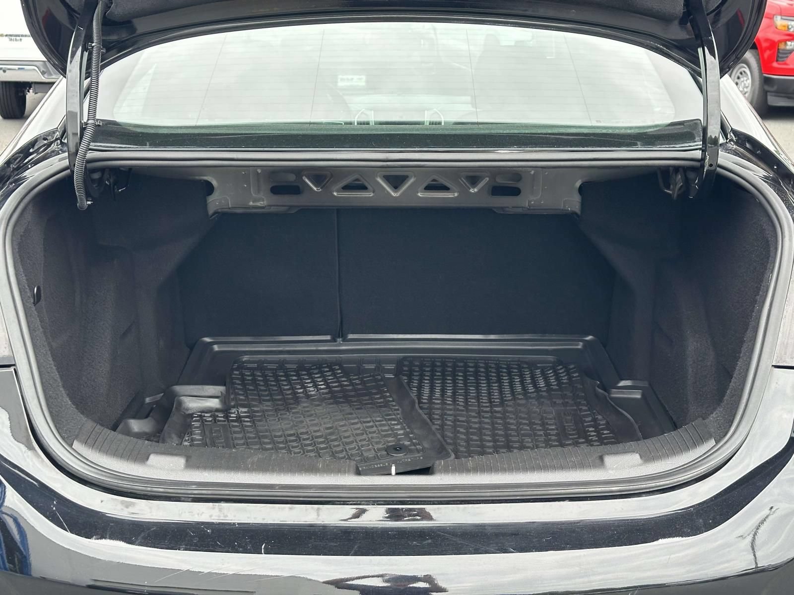 Certified 2019 Chevrolet Cruze LT w/ Convenience Package FWD image 26