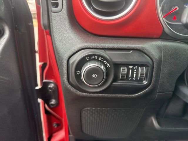 Used 2018 Jeep Wrangler Unlimited Rubicon w/ Safety Group image 28