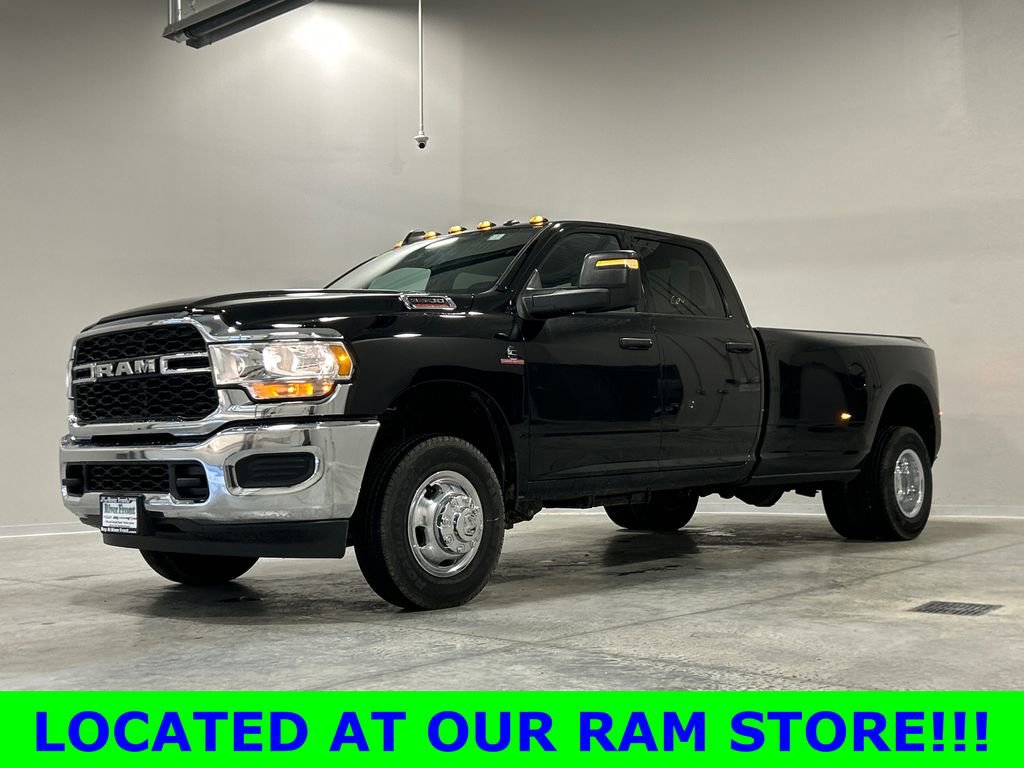 Used 2024 RAM 3500 Tradesman w/ Chrome Appearance Group image 2