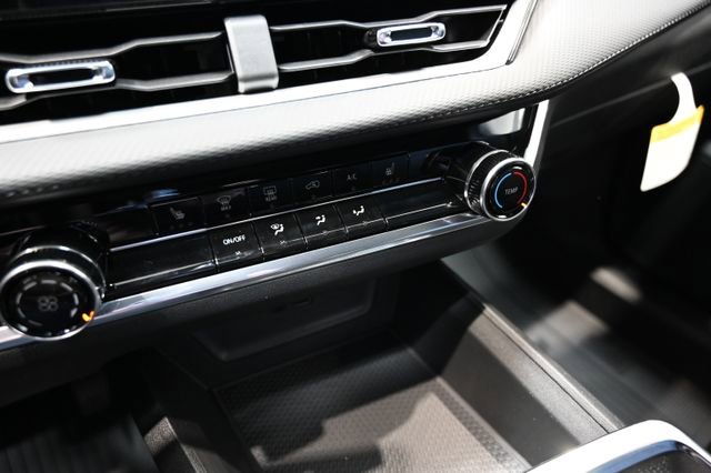 New 2026 Chevrolet Equinox LT FWD image 17