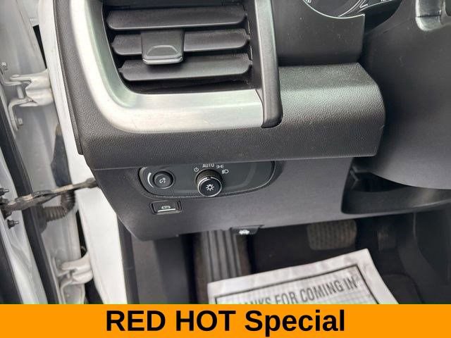 Used 2019 GMC Terrain SLE w/ Driver Convenience Package image 19