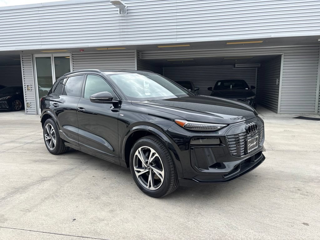 New 2027 Audi Q6 e-tron Premium Plus AWD/4WD image 3