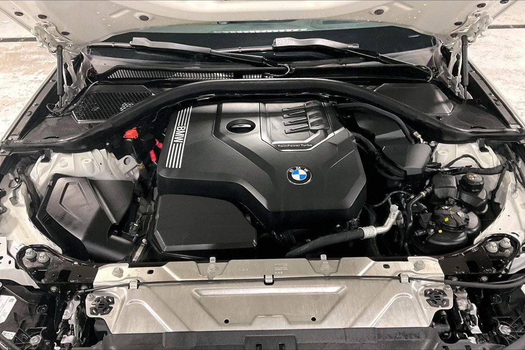 Used 2023 BMW 330i Sedan w/ Premium Package RWD image 11