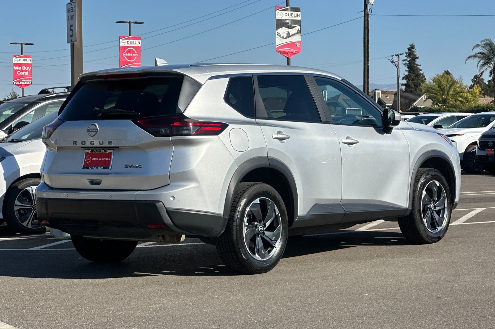 Certified 2024 Nissan Rogue SV AWD/4WD image 4