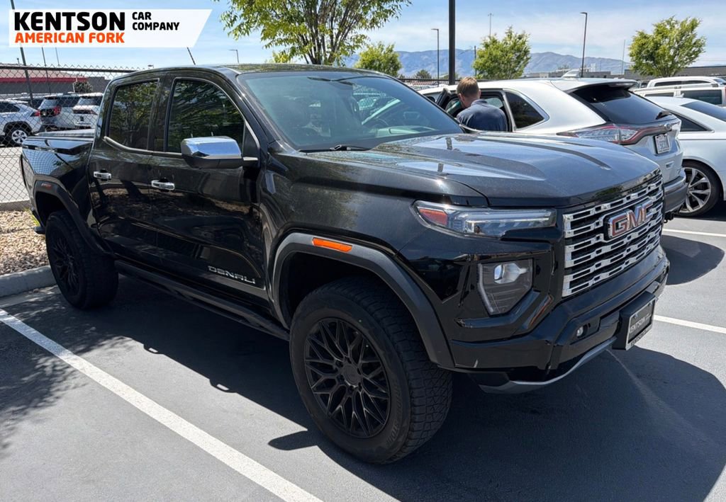 Used 2023 GMC Canyon Denali AWD/4WD image 2