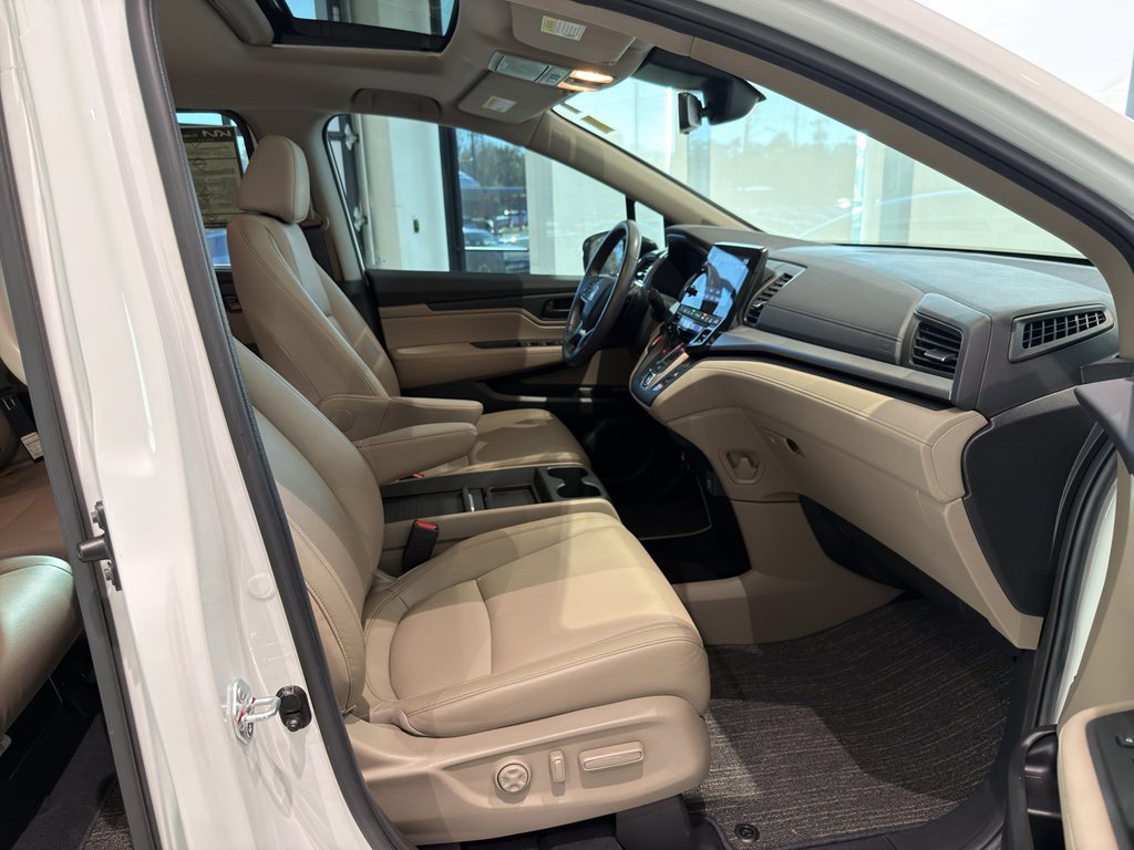 Used 2023 Honda Odyssey EX-L image 24