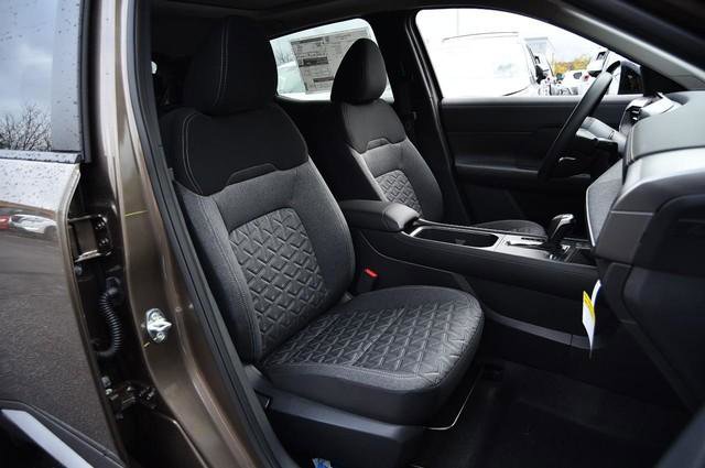 New 2026 Nissan Kicks SV w/ SV Premium Package image 21