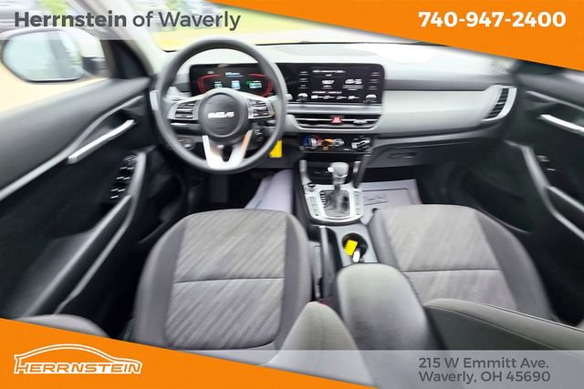 Used 2024 Kia Seltos LX AWD/4WD image 11