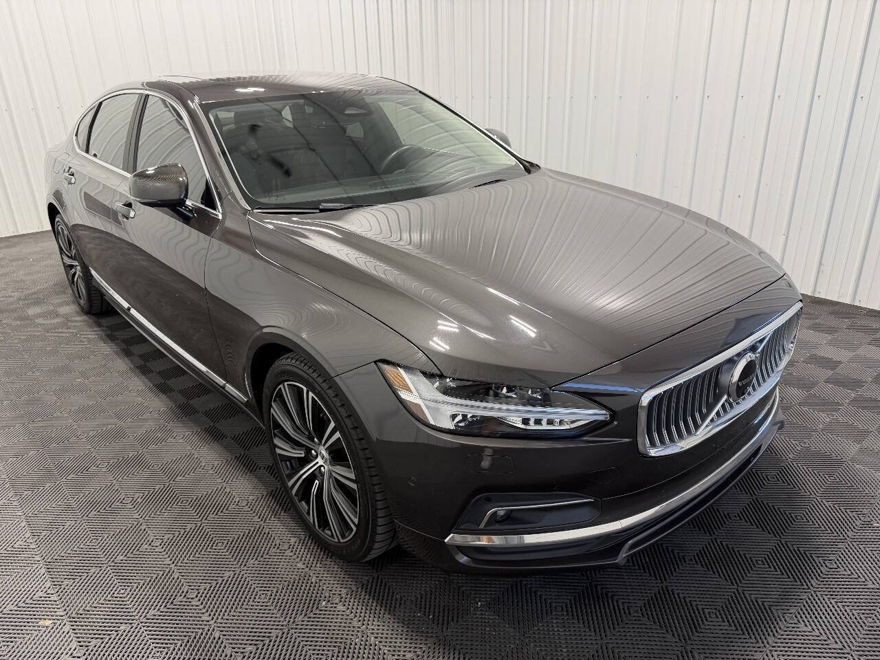 Used 2022 Volvo S90 B6 Inscription w/ Advanced Package AWD/4WD image 4