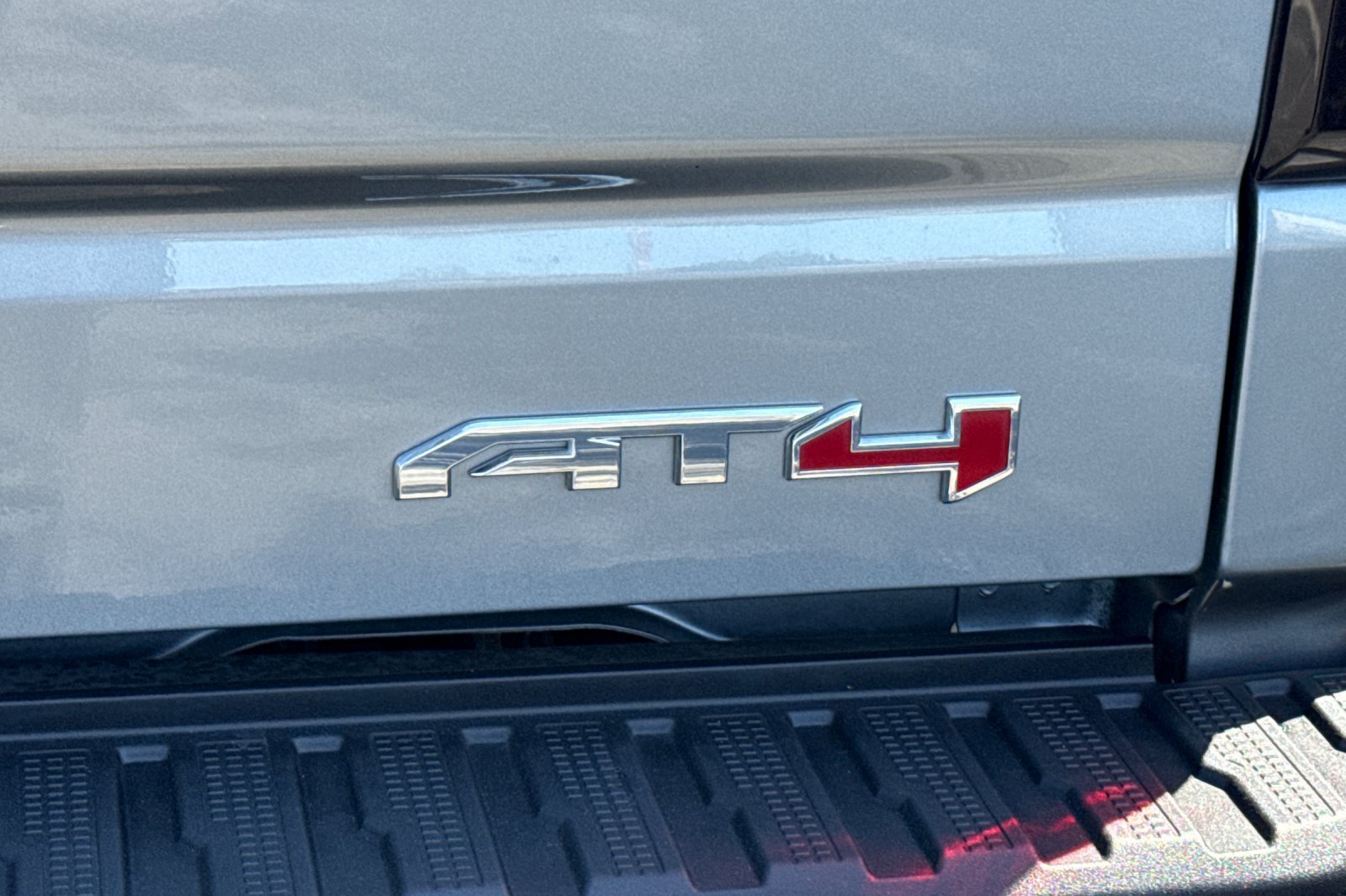 Used 2025 GMC Sierra 1500 AT4 AWD/4WD image 38