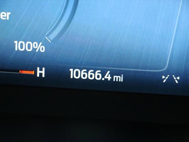 Used 2025 Ford Escape Platinum w/ Premium Technology Package image 32