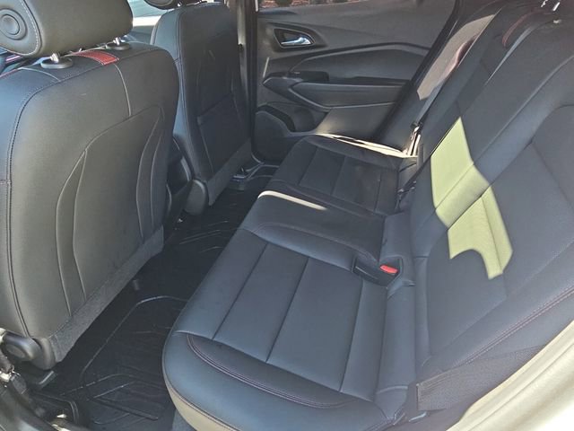 Used 2025 Chevrolet Trax RS w/ Sunroof Package image 18