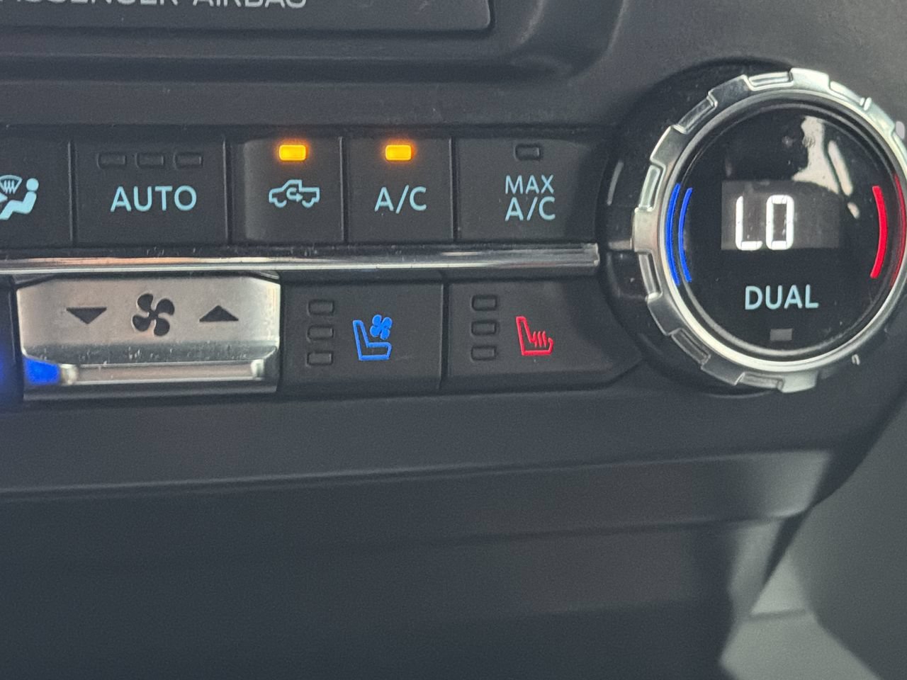 Used 2022 Ford F250 Lariat w/ Tremor Off-Road Package AWD/4WD image 24