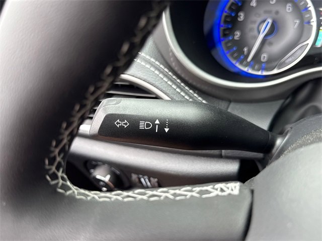 New 2026 Chrysler Pacifica Select image 16