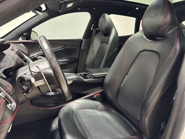 Used 2021 Aston Martin DBX image 22