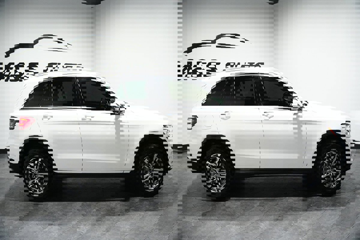 Used 2021 Mercedes-Benz GLC 300 4MATIC image 6