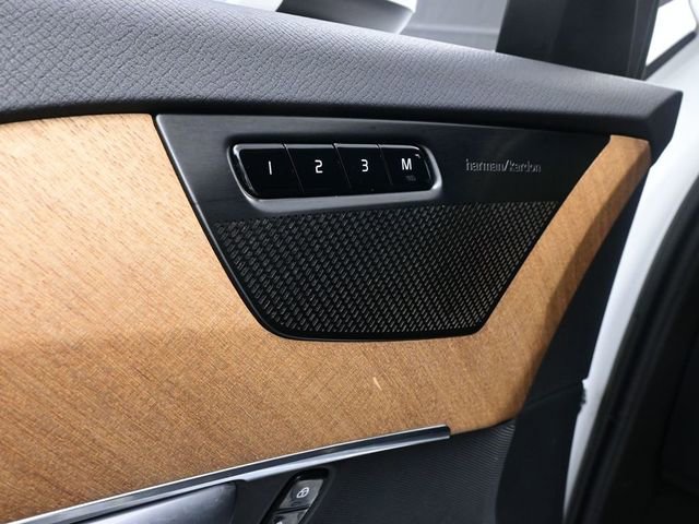 Used 2023 Volvo XC90 B6 Plus w/ Protection Package image 23