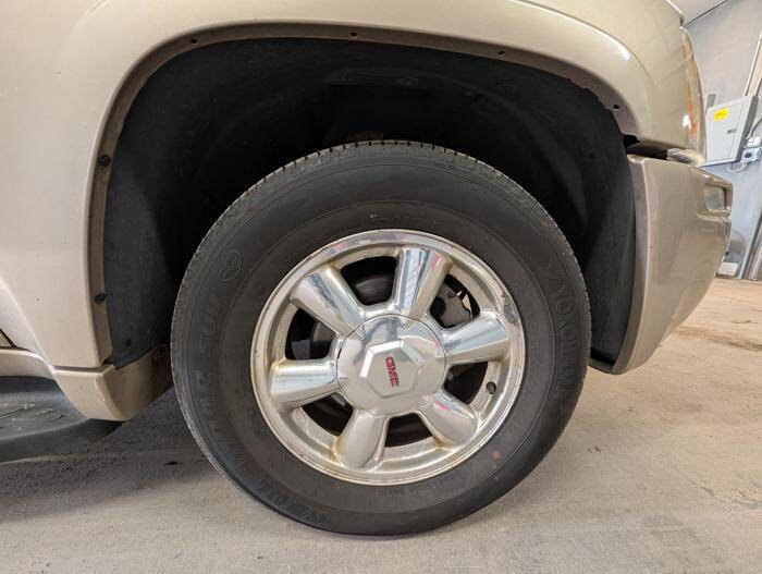 Used 2004 GMC Envoy SLT AWD/4WD image 19