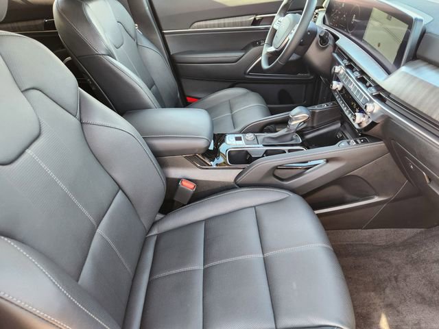 Used 2025 Kia Telluride SX image 13