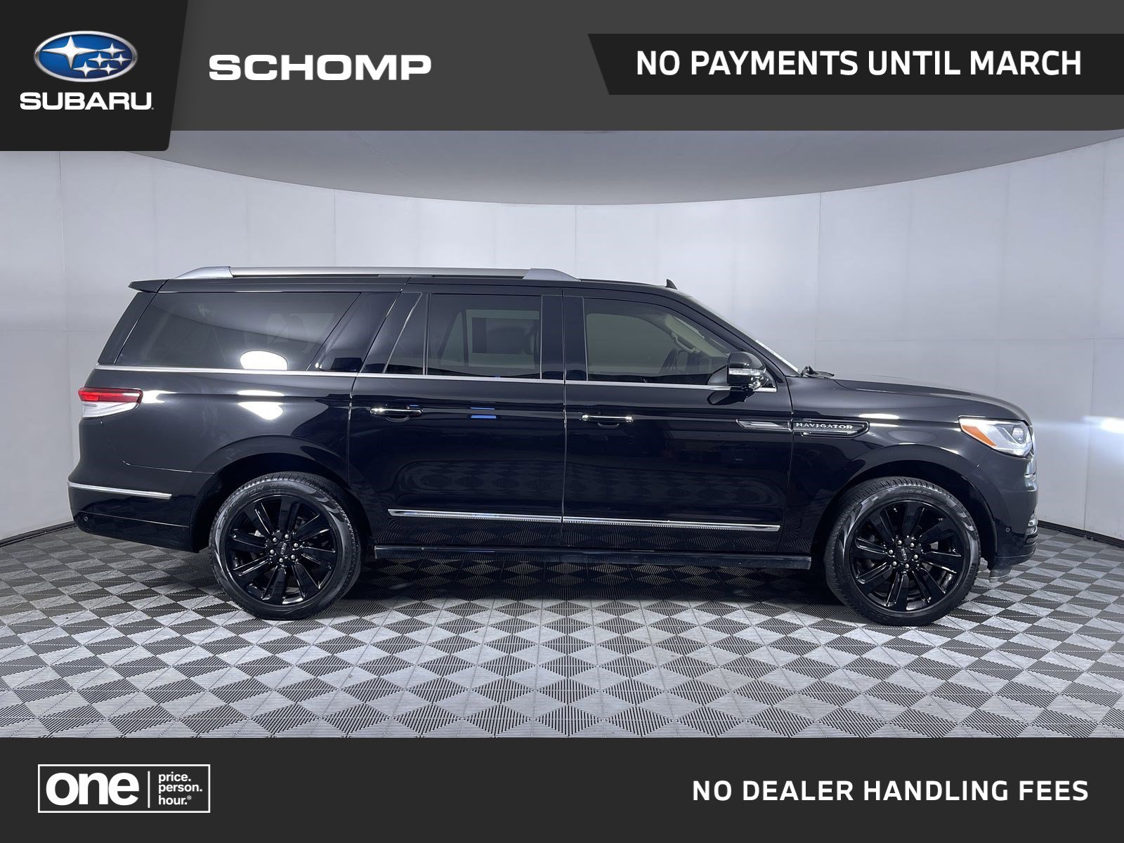 Used 2024 Lincoln Navigator L Reserve image 1