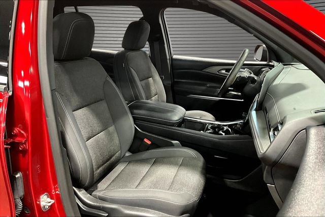Certified 2025 Chevrolet Traverse LT FWD image 27