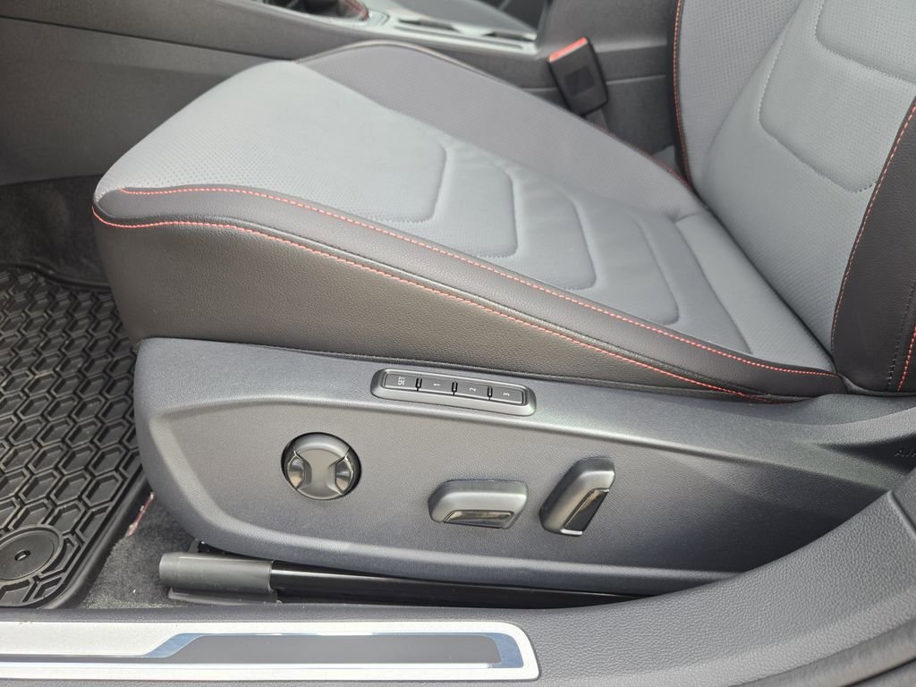 New 2026 Volkswagen Jetta GLI Autobahn FWD image 17