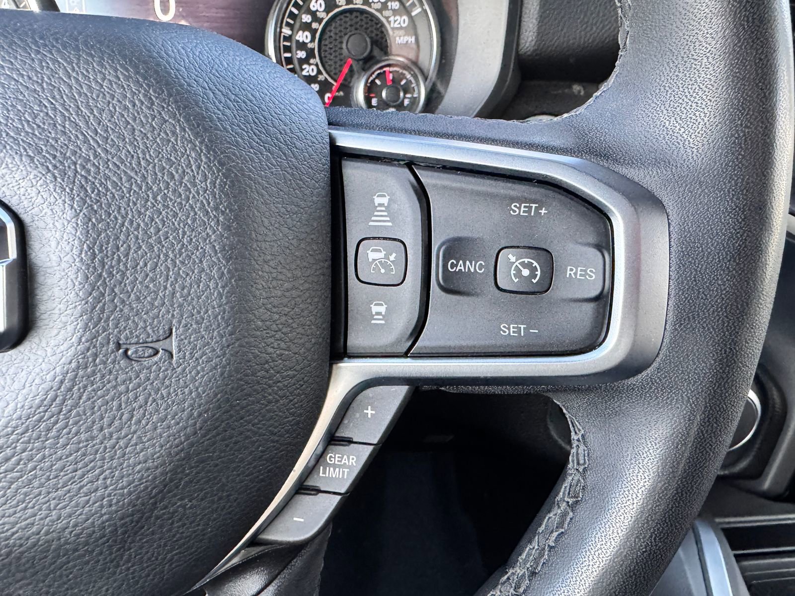 Used 2025 RAM 1500 Big Horn AWD/4WD image 14