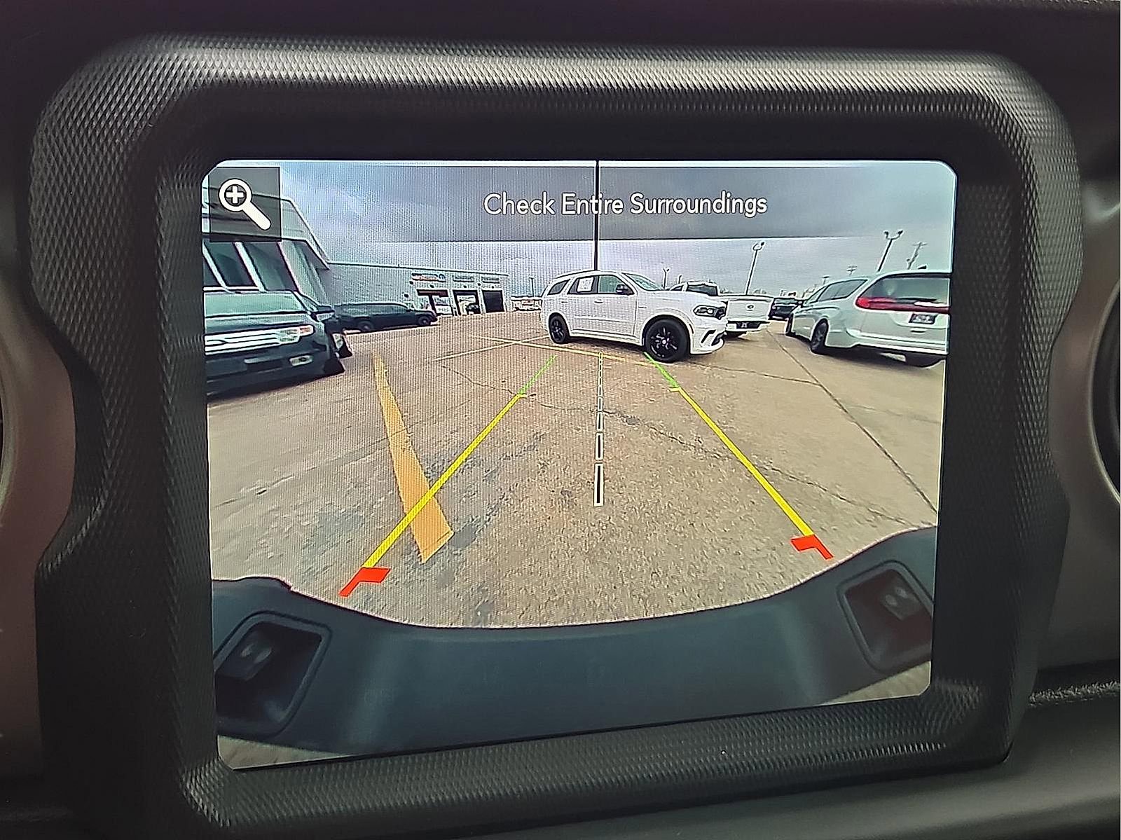 Used 2021 Jeep Gladiator Willys image 16