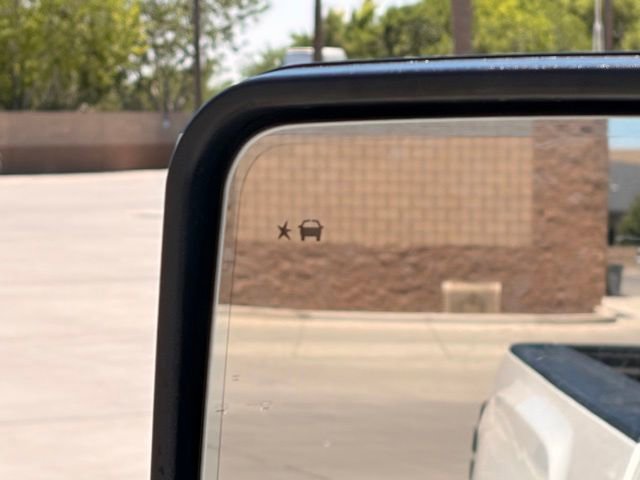 Used 2025 GMC Sierra 2500 AT4 AWD/4WD image 6