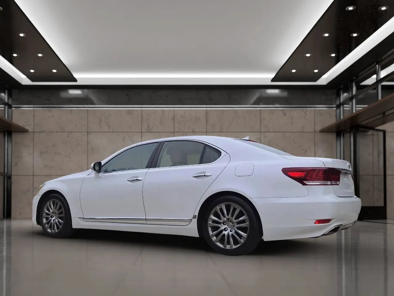 Used 2013 Lexus LS 460 w/ Comfort Pkg RWD image 7