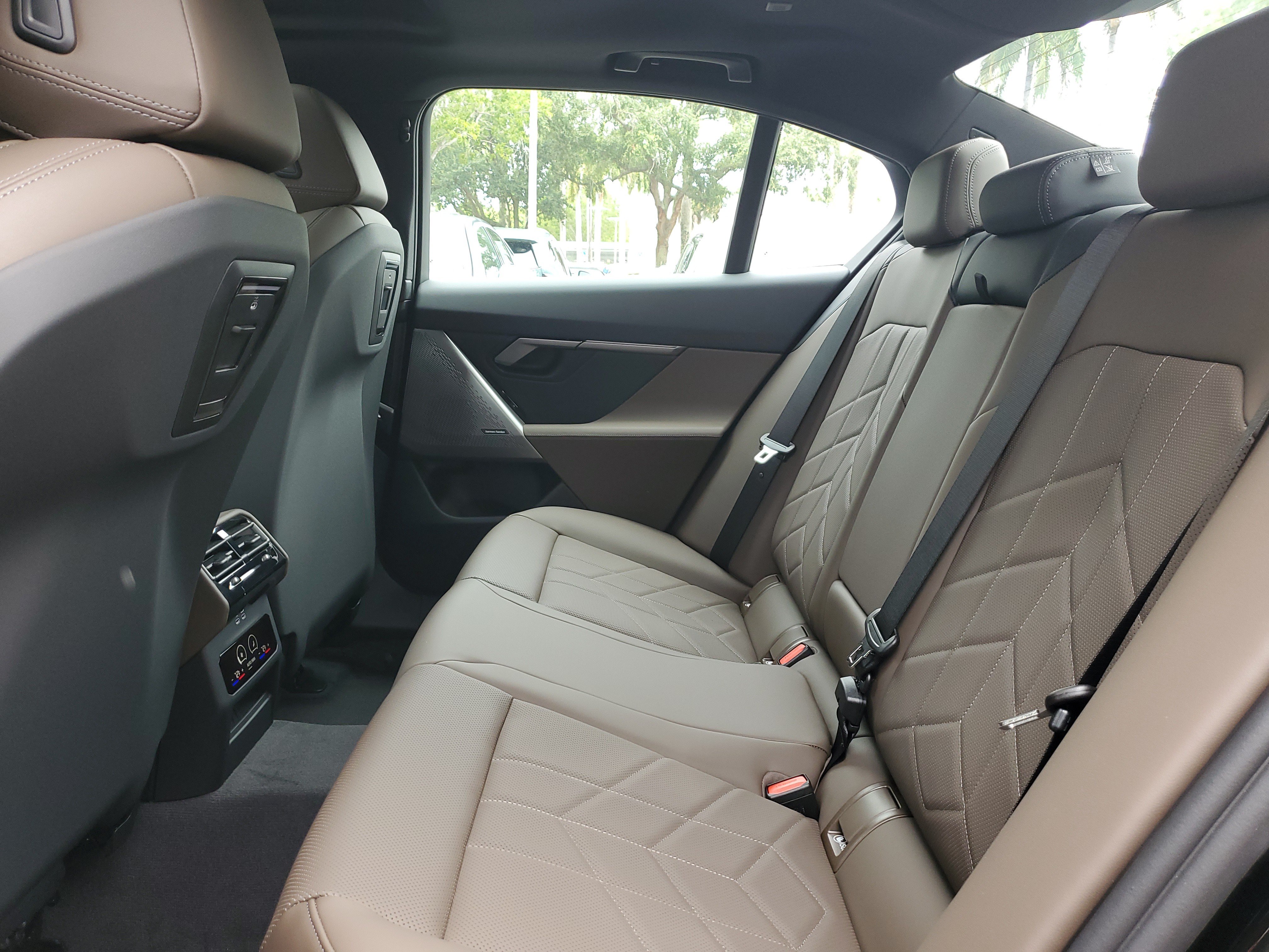 New 2027 BMW 530i w/ M Sport Package RWD image 9