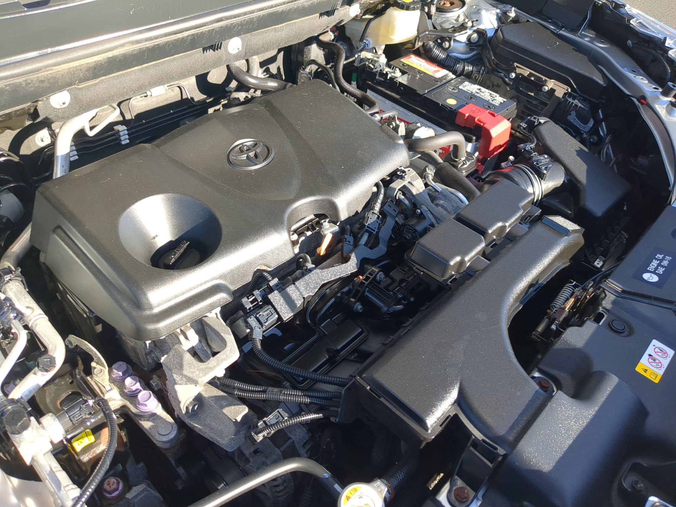 Used 2021 Toyota RAV4 LE AWD/4WD image 27