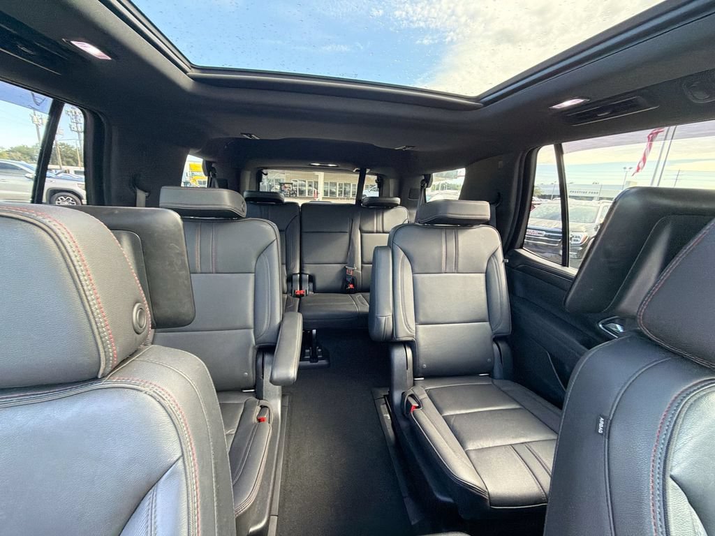 Used 2021 Chevrolet Tahoe RST w/ Luxury Package AWD/4WD image 15