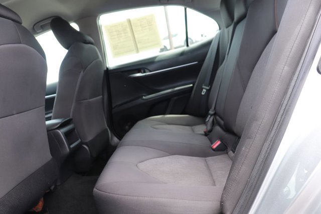 Used 2020 Toyota Camry LE image 11