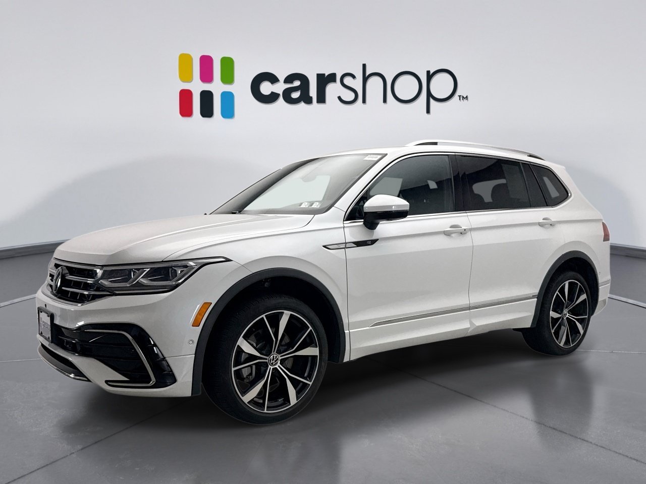 Used 2023 Volkswagen Tiguan SEL R-Line AWD/4WD image 1