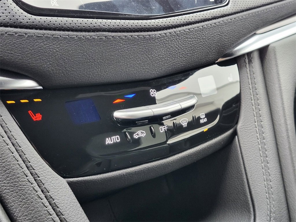 New 2026 Cadillac XT5 Luxury w/ LPO, Floor Liner Package image 20