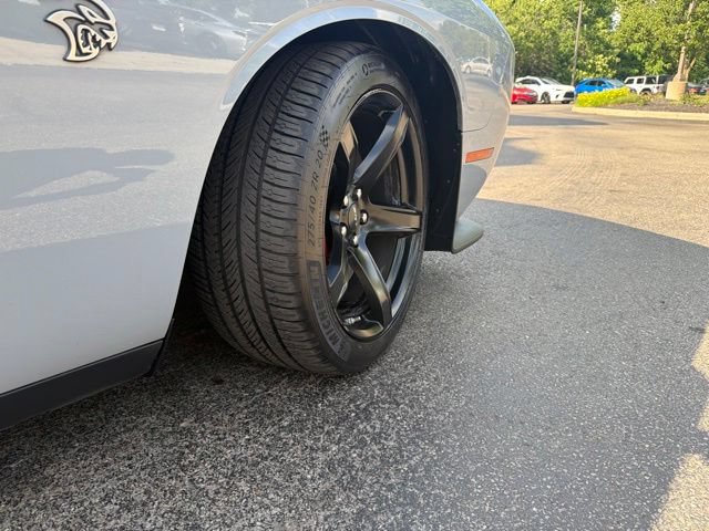 Used 2021 Dodge Challenger SRT Hellcat w/ Plus Package RWD image 39