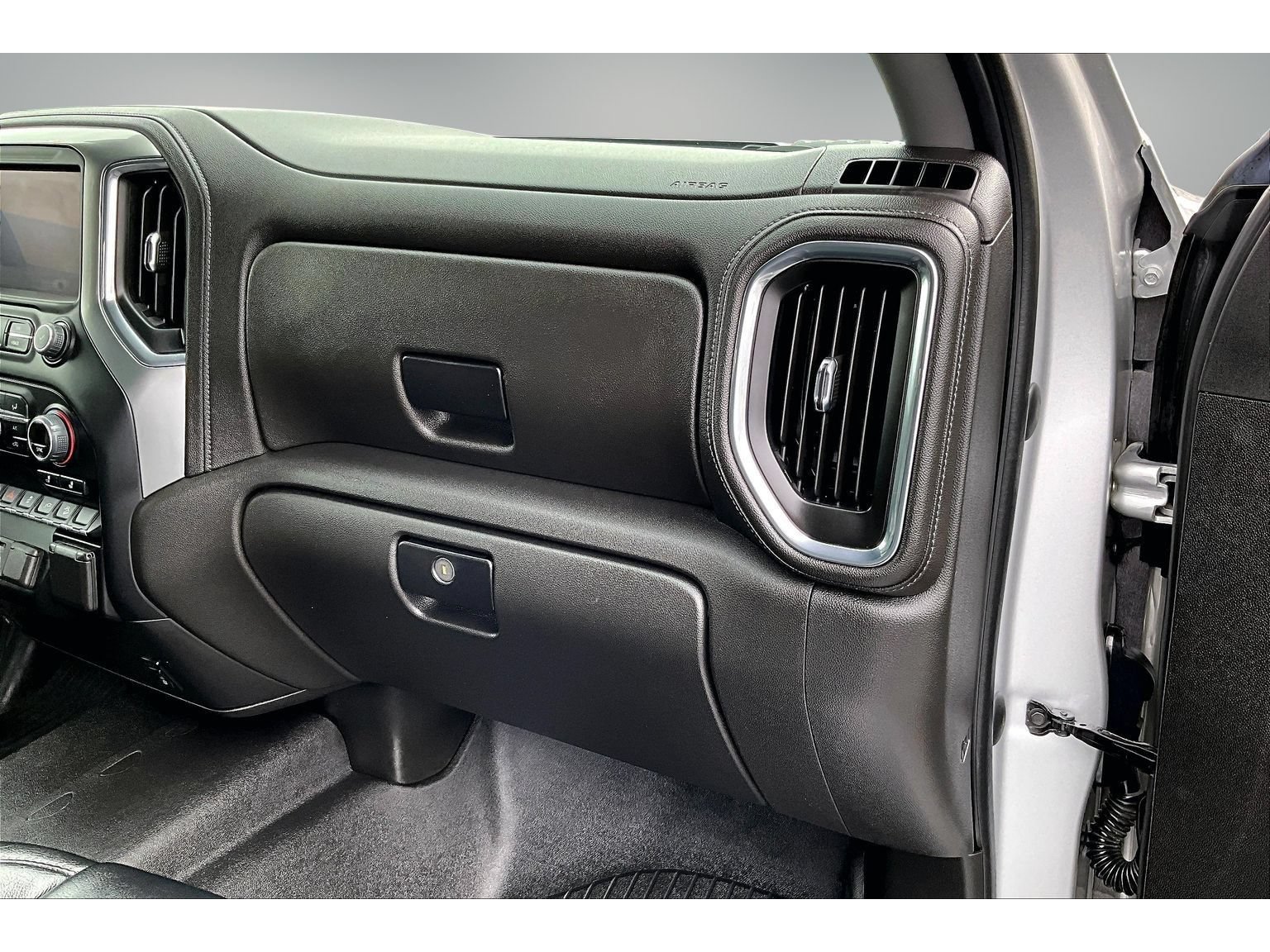 Used 2023 Chevrolet Silverado 3500 LTZ AWD/4WD image 23
