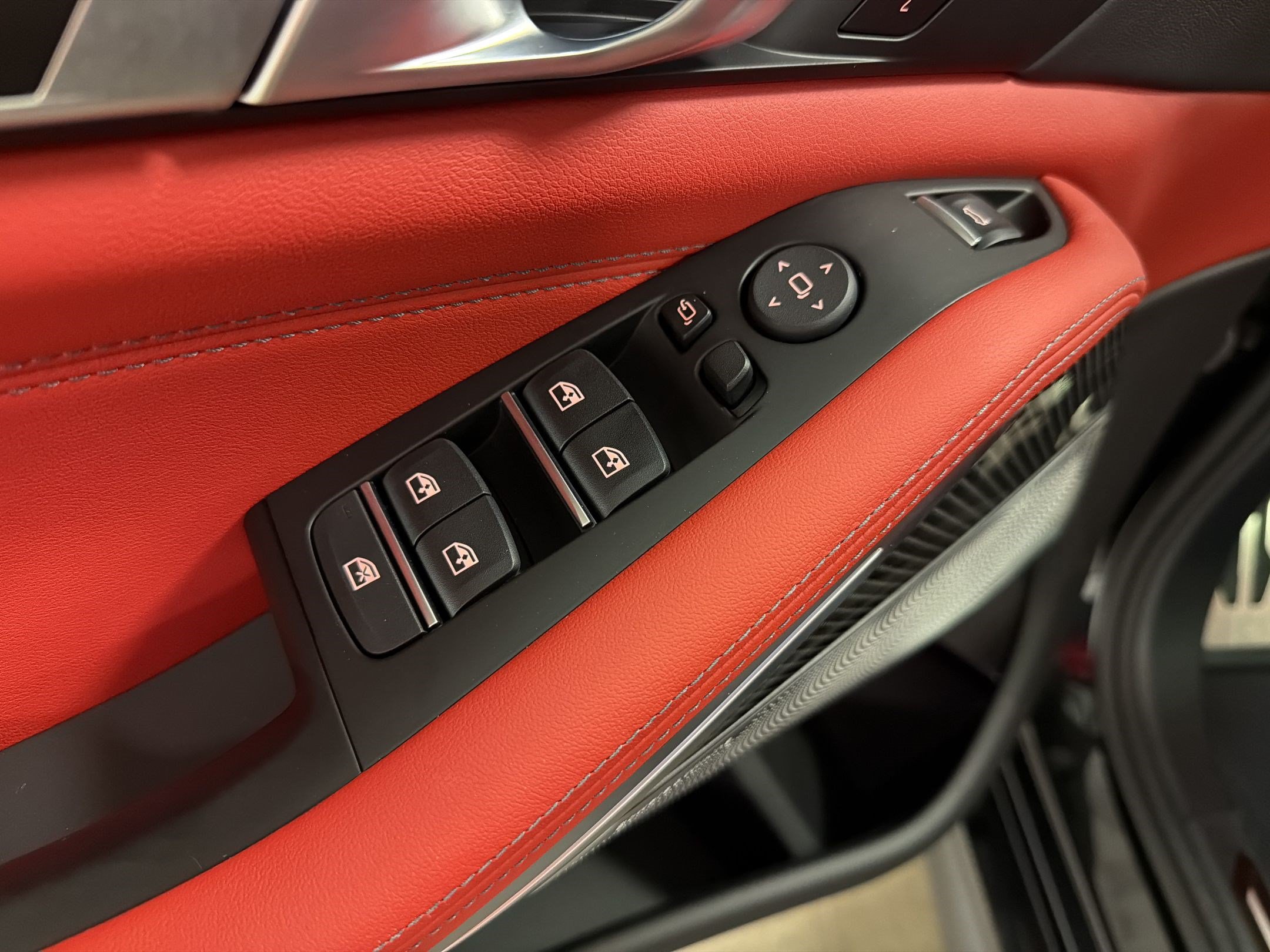 New 2026 BMW X5 M Competition w/ Executive Package AWD/4WD image 13