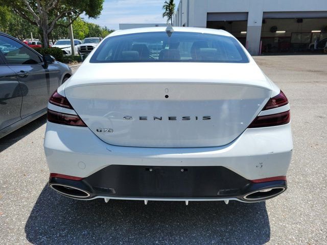 Used 2025 Genesis G70 2.5T image 5