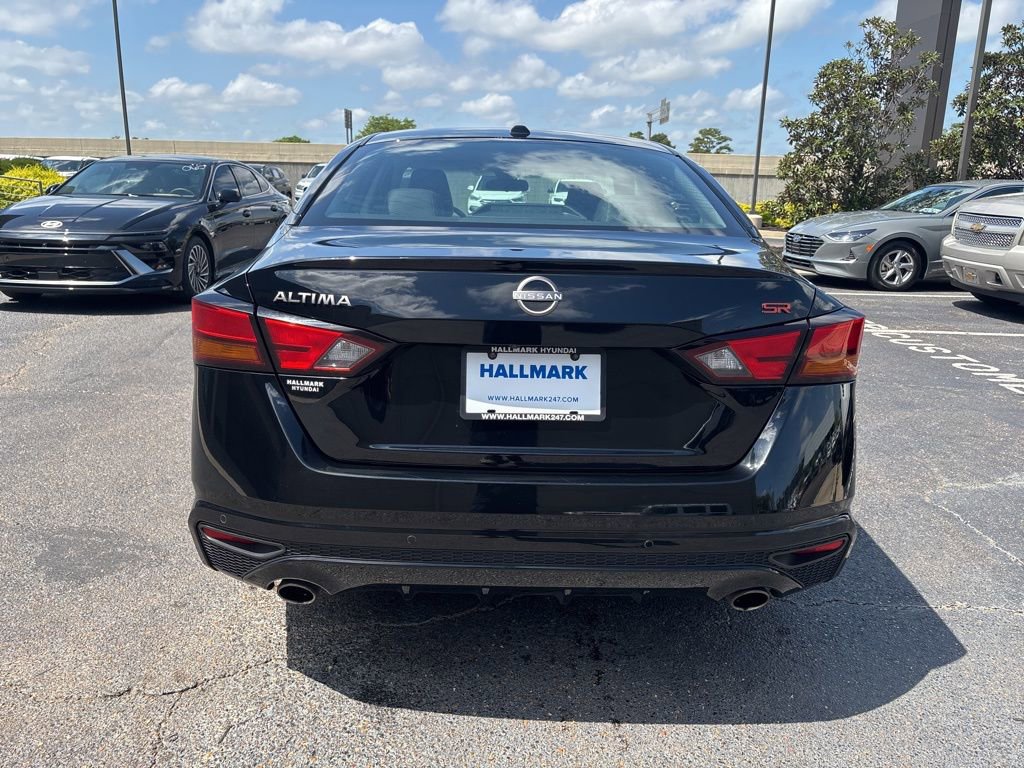 Used 2024 Nissan Altima 2.5 SR FWD image 6