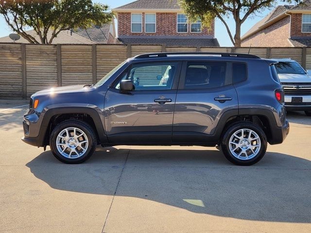 Used 2022 Jeep Renegade Latitude image 12