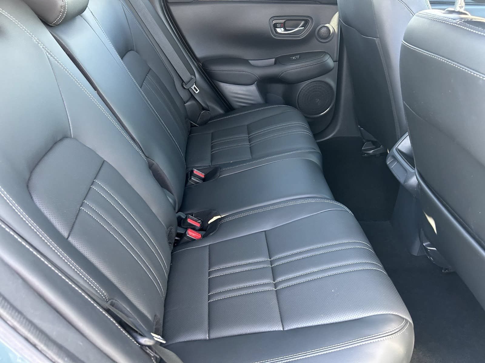 Certified 2025 Honda HR-V EX-L image 17