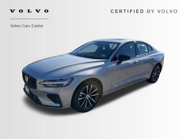 Certified 2025 Volvo S60 T8 Plus image 2
