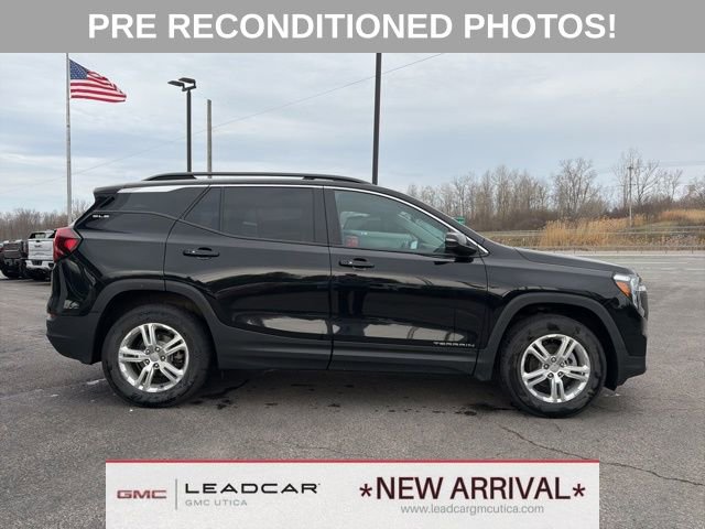 Used 2022 GMC Terrain SLE w/ Driver Convenience Package AWD/4WD image 6