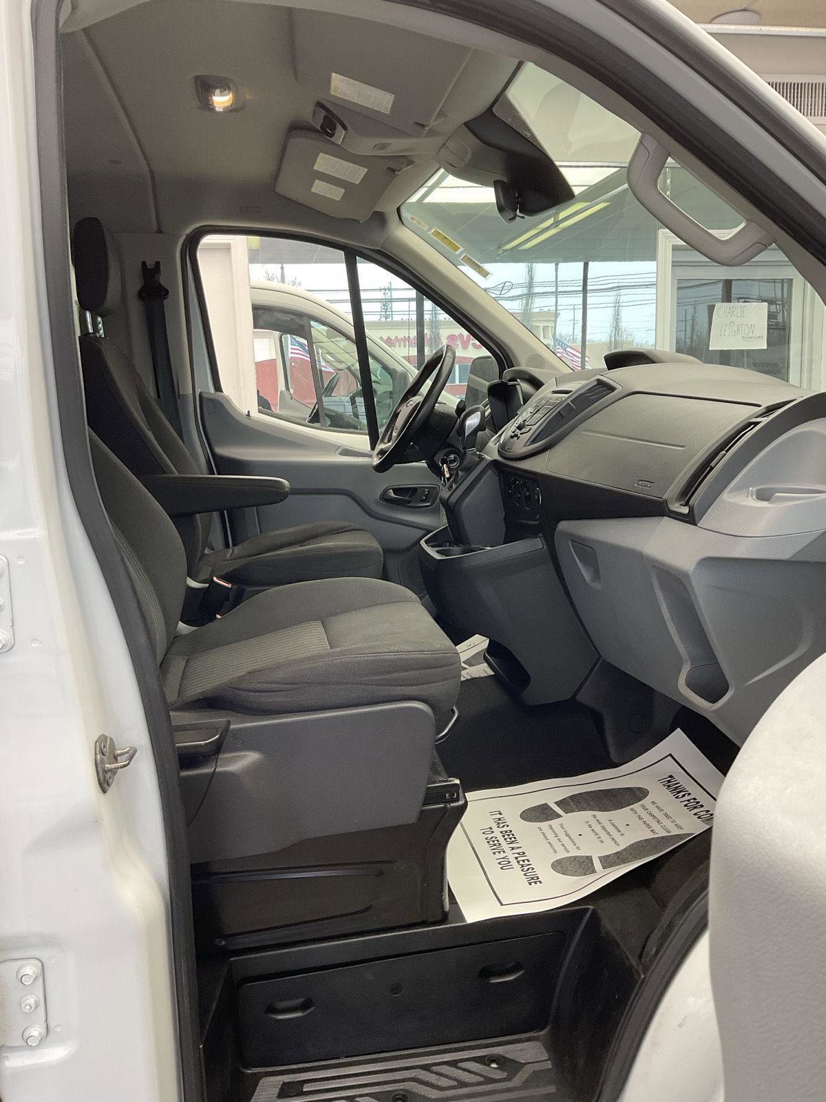 Used 2016 Ford Transit 350 XLT RWD image 8